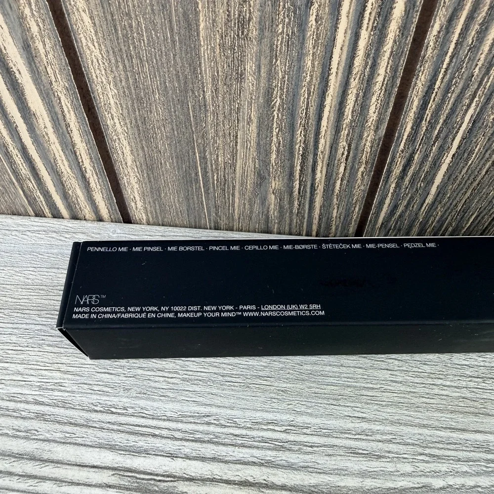 Nars Mie Kabuki Brush #1861 Length 7 Inches Full Size Brand New Sealed Boxed